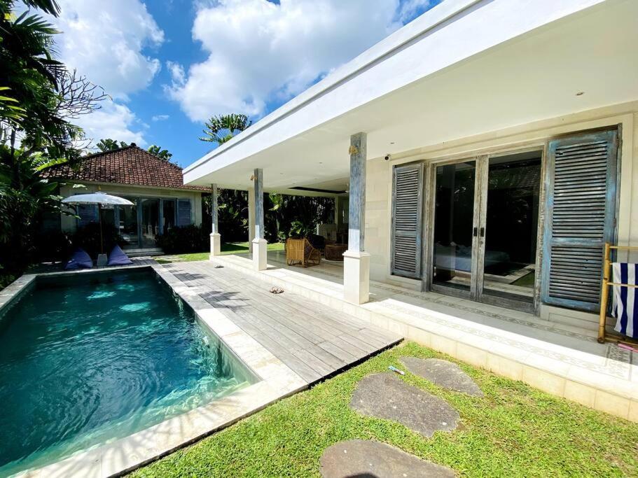 Villa Biru - 500m Batubelig beach Canggu Eksteriør billede
